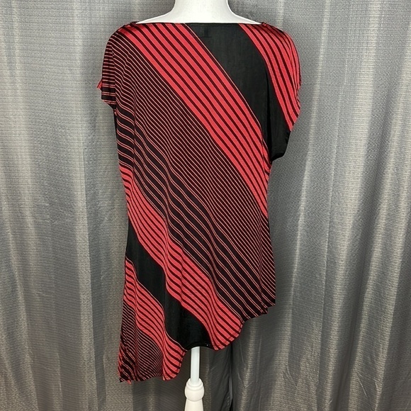 PAPER DOLL LARGE RED AND BLACK BLOUSE - Picture 3 of 7